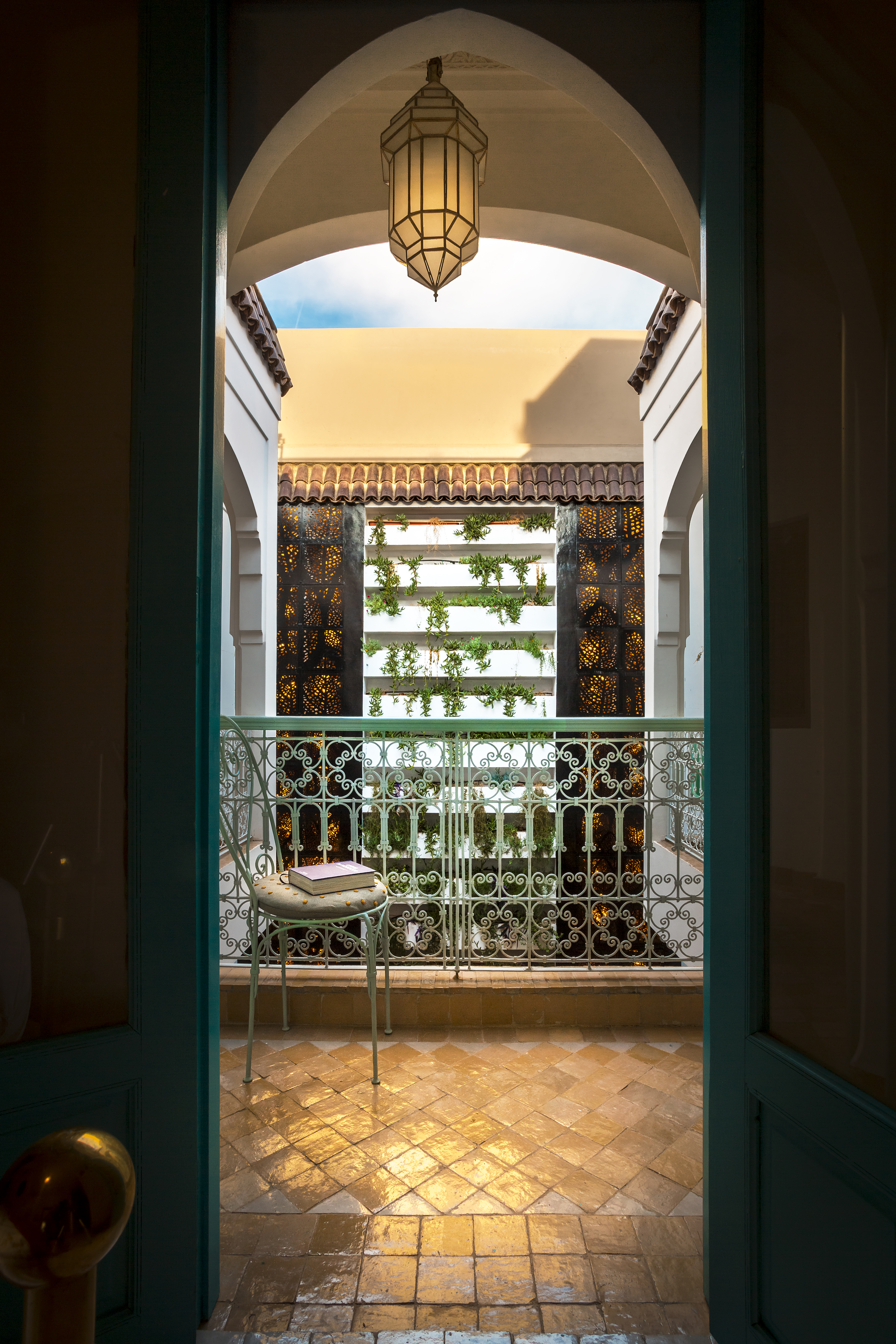 Great staff. Great free breakfast. 